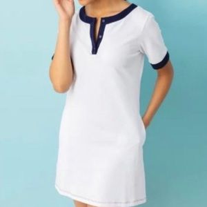 NWOT white and Navy Tshirt dress
